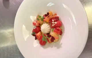 Dessert dish