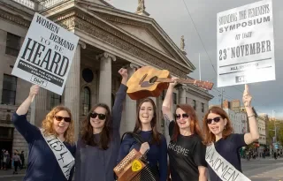(L-R): Dr Ann-Marie Hanlon (DkIT), Rossella Bottone (Girls Rock Dublin), Joanne Cusack (Fair Plé), Sinéad Furlong (Mnásome) and Dr Laura Watson (Sounding the Feminists, Maynooth University) pictured outside GPO, Dublin to demand better representation for women in Ireland’s cultural history.
