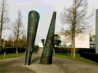 Muirhevna Statue Shot