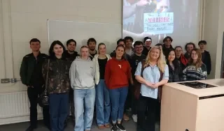 Brittny Heinrich with the students