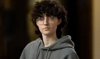 Mars Mac Namee as Seymour