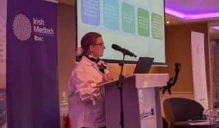 Niamh St John Lynch presenting at The Irish MedTech Quality & Regulatory Forum 