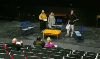 Film and Theatre students during a rehearsal for Huis Clos