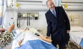 Tánaiste Michéal Martin in the Clinical Skills Lab in the Nursing Dept at DkIT