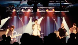 Versive performing live